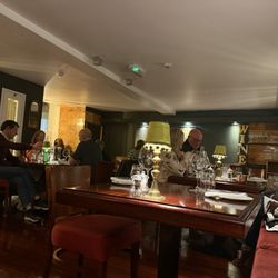 Finn's Table - Ambience