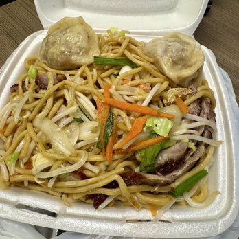 Dim Sum House - Bbq Pork Chow Mein and 2 pot stickers - Dim Sum Near Me - Sacramento, California
