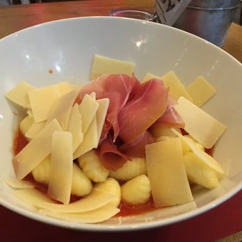 Le P'tit Bistrot - Pasta of the day: gnocchi - Bars Near Me - Blois, 41 Le P'tit Bistrot - Pasta of the day: gnocchi - Bars Near Me - Blois, 41