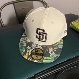 Love the Hawaiian lid Love the Hawaiian lid
