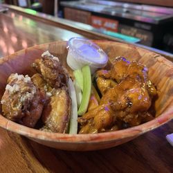 Ducktown Tavern & Liquors - 10 piece 10 Pcs. Wings