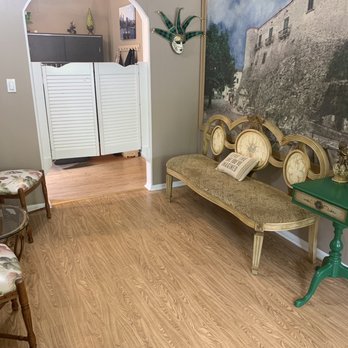 Romeo and Juliet - Waiting Room - Nail Salons Near Me - Cold Spring, New York Romeo and Juliet - Waiting Room - Nail Salons Near Me - Cold Spring, New York