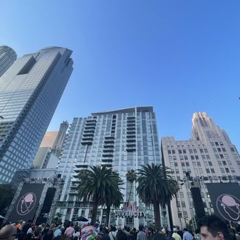 Pershing Square - Stage - Parks Near Me - Los Angeles, California