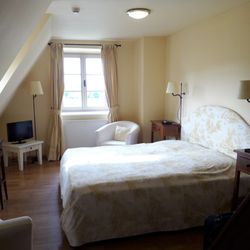Hotel Schloss Ulrichshusen Restaurant-Café Am Burggraben - Doppelzimmer im Schloss