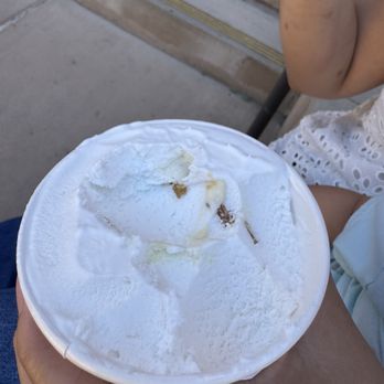 Perfect Pint at the Desert Hills Premium Outlets - Ice Cream & Frozen Yogurt Near Me - Cabazon, California Perfect Pint at the Desert Hills Premium Outlets - Ice Cream & Frozen Yogurt Near Me - Cabazon, California