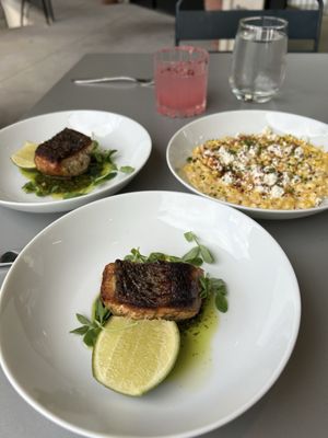 Roberto's Deluxe Oysters and Fine Fish by null