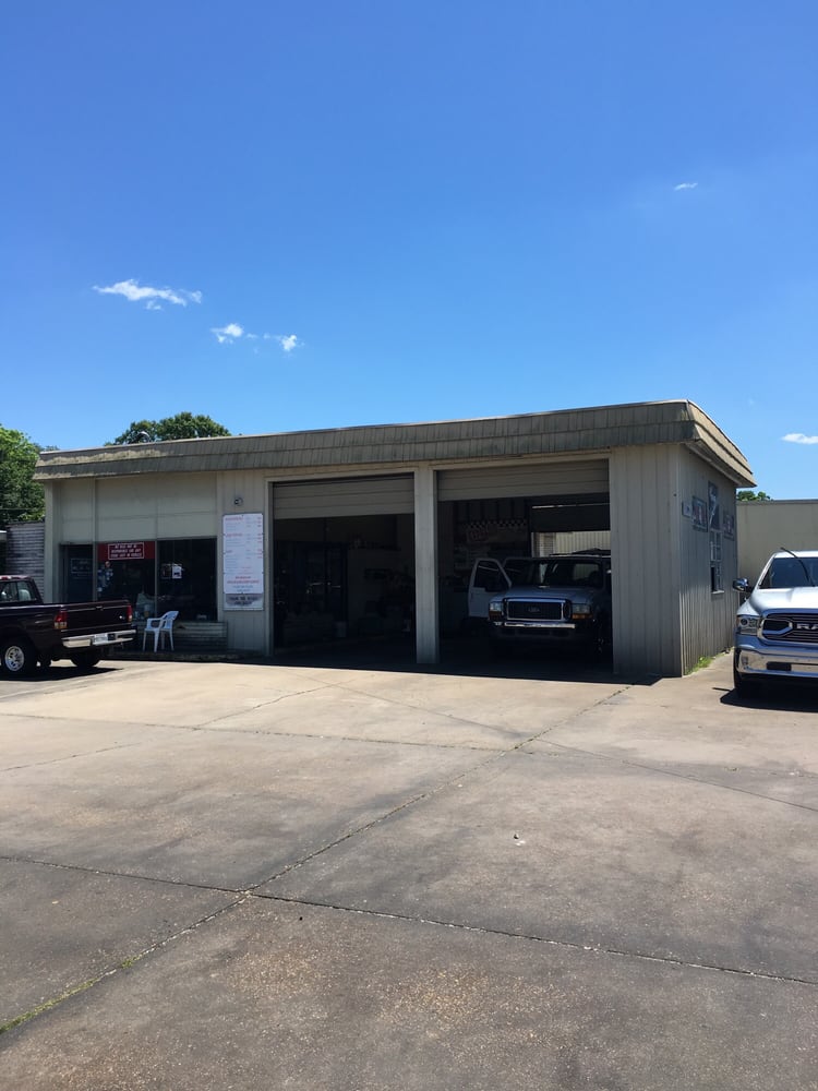 MR T’S MIRACLE HAND CAR WASH & DETAIL SERVICES 2101 Enterprise Blvd, Lake Charles, Louisiana