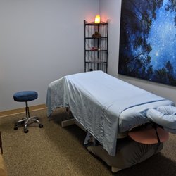 Gordon Family Chiropractic - Massage therapy or stretching sessions available in 30, 60 and 90 minutes.