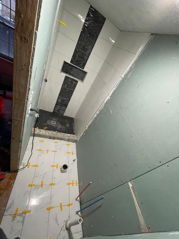 Slide of Souzas General Construction