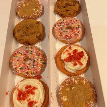 Crumbl - Bellevue - Bakeries Near Me - Bellevue, Washington Crumbl - Bellevue - Bakeries Near Me - Bellevue, Washington