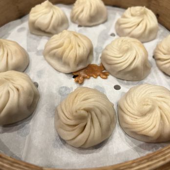 Din Tai Fung - Crab & Kurobuta Pork Xiao Long Bao (10 each) - Dim Sum Near Me - Tigard, Oregon Din Tai Fung - Crab & Kurobuta Pork Xiao Long Bao (10 each) - Dim Sum Near Me - Tigard, Oregon