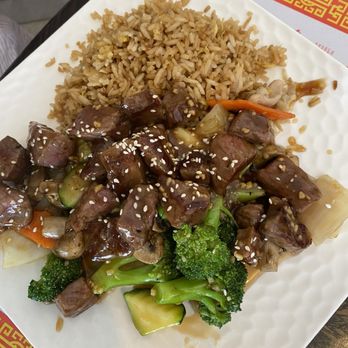 China Gourmet - BBQ Beef Short Rib - Chinese Near Me - North Highlands, California China Gourmet - BBQ Beef Short Rib - Chinese Near Me - North Highlands, California