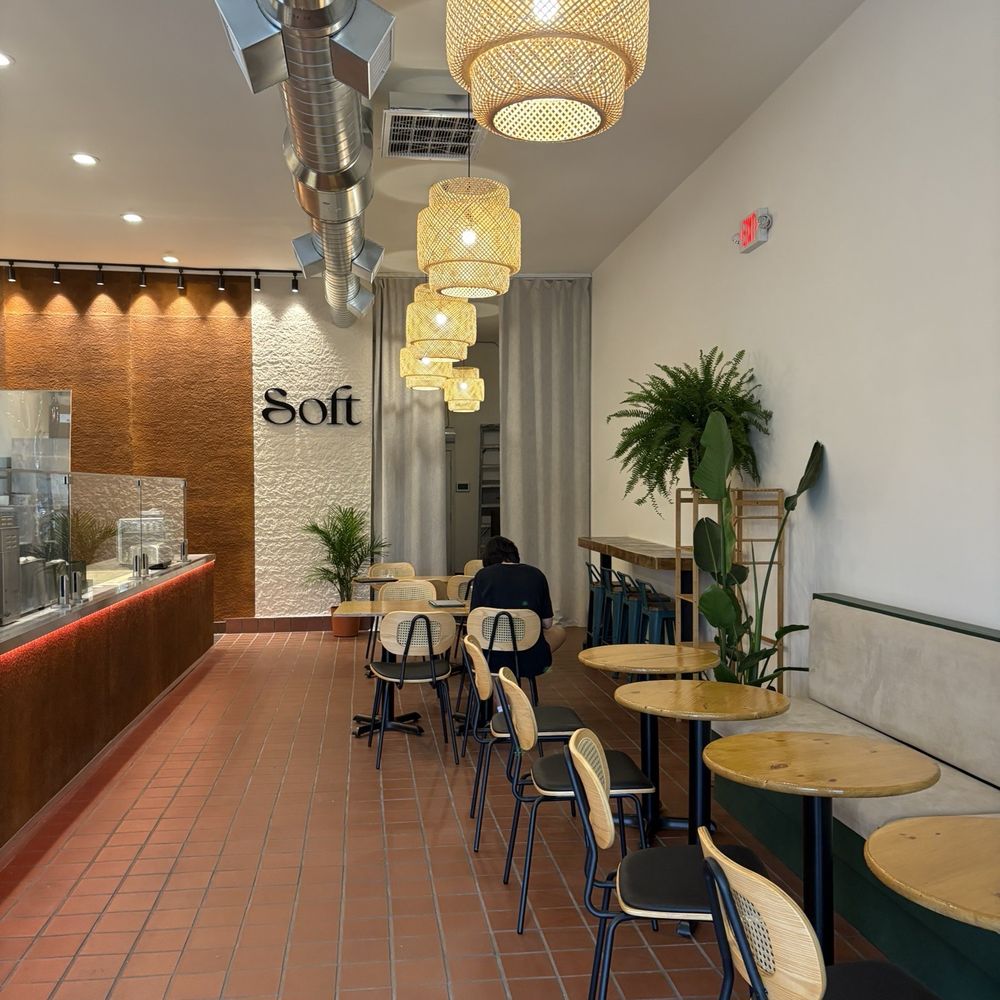 Soft Cafe - Seating area - Coffee & Tea Near Me - Hawthorne, California