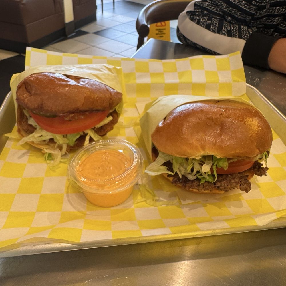 Eat Crispy Burger - Breakfast & Brunch Near Me - National City, California Eat Crispy Burger - Breakfast & Brunch Near Me - National City, California