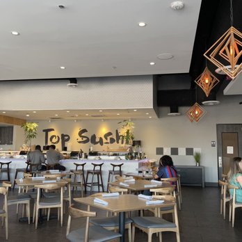 Top Sushi - Sushi bar and restaurant (right before the dinner rush) - Sushi Bars Near Me - Tomball, Texas