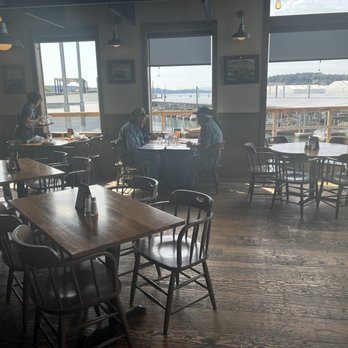 Boathouse 19 - More empty tables.... With our 45 min wait and tons of staff - Bars Near Me - Tacoma, Washington Boathouse 19 - More empty tables.... With our 45 min wait and tons of staff - Bars Near Me - Tacoma, Washington