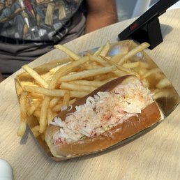 Lobster roll