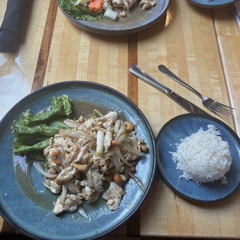 Beau Thai - Chicken Cashew - Thai Near Me - Washington, DC, District of Columbia
