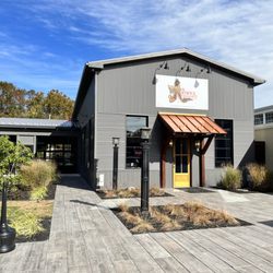 ARTifice Ales & Mead - The outside right in the main drag in Manheim