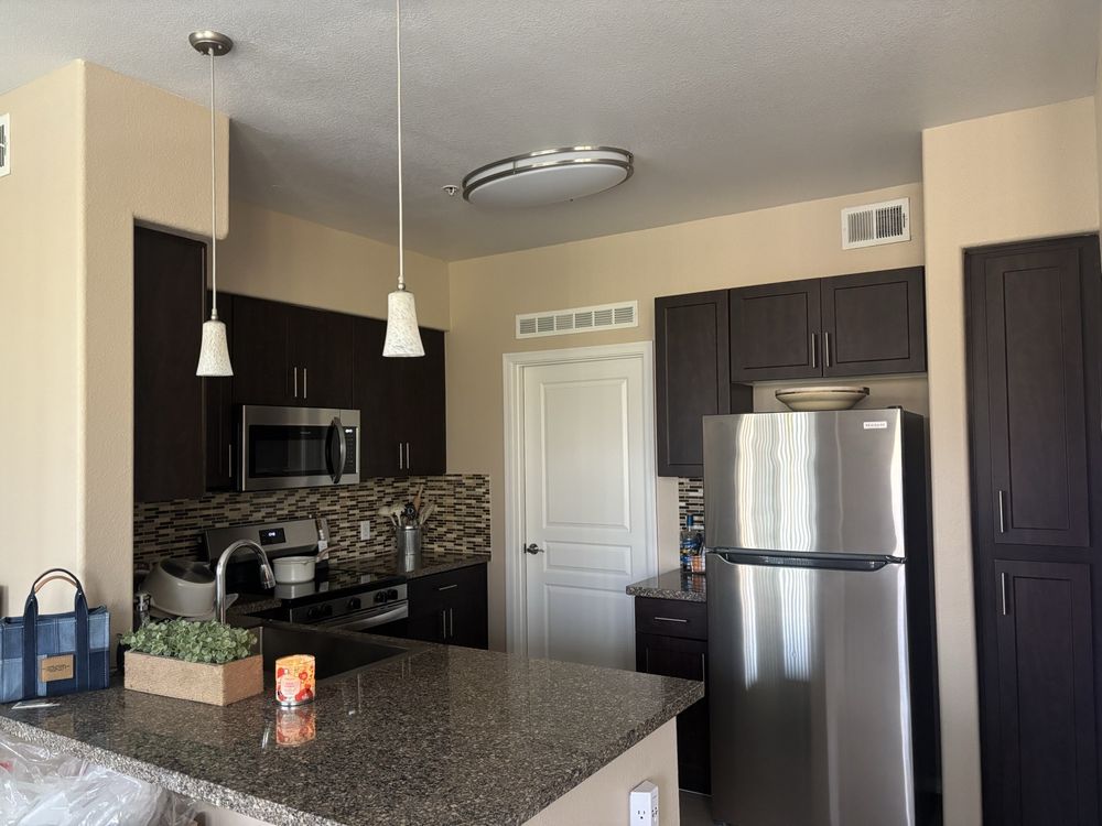 Highland Groves Apartments - property management company in Gilbert, AZ