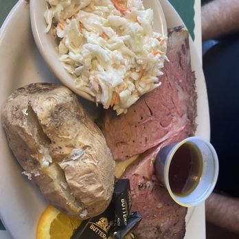Bull N' Claw - Prime rib - Seafood Near Me - Wells, Maine Bull N' Claw - Prime rib - Seafood Near Me - Wells, Maine