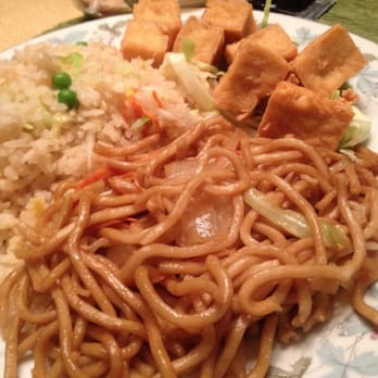 Imperial Gourmet - Take-out Veggie Chow-Mein, Rice and Crispy Fried Tofu - Chinese Near Me - Bishop, California