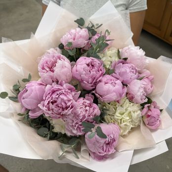 Rose Flowers - Florists Near Me - Santa Ana, California Rose Flowers - Florists Near Me - Santa Ana, California