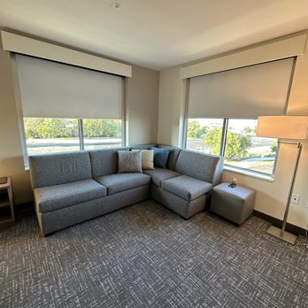 Hyatt House Vacaville - Living room area - Hotels Near Me - Vacaville, California Hyatt House Vacaville - Living room area - Hotels Near Me - Vacaville, California