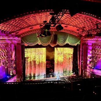 El Capitan Theatre - Auditorium - Cinema Near Me - Los Angeles, California El Capitan Theatre - Auditorium - Cinema Near Me - Los Angeles, California