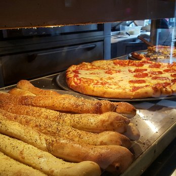 Goodfellas Pizzeria - Slices and bread sticks at the ready! - Pizza Near Me - Covington, Kentucky Goodfellas Pizzeria - Slices and bread sticks at the ready! - Pizza Near Me - Covington, Kentucky