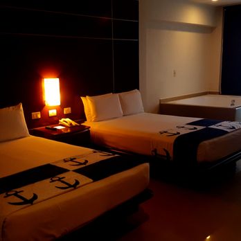 Vacation Express - Club level room at Great Parnassus - Travel Services Near Me - Atlanta, Georgia