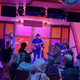 Live Music! Live Music!