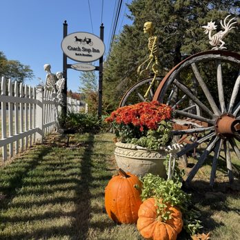 Coach Stop Inn - Bed & Breakfast Near Me - Bar Harbor, Maine