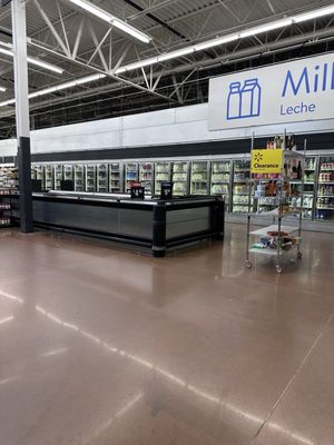 Walmart Supercenter by null