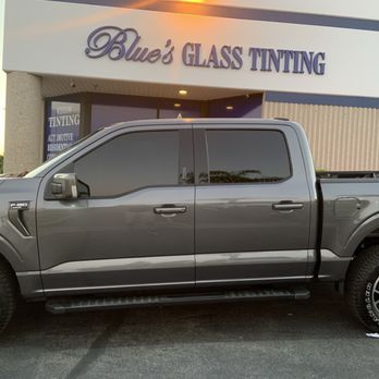 Blues Glass Tinting - Side view - Home Window Tinting Near Me - Ontario, California Blues Glass Tinting - Side view - Home Window Tinting Near Me - Ontario, California