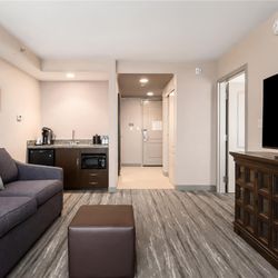 Hilton Garden Inn Wallingford/Meriden - Guest room