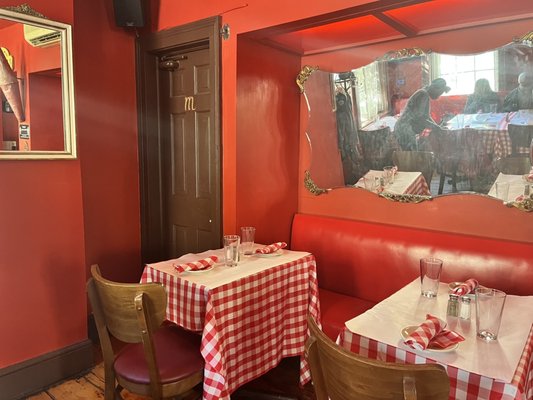 Le Bouchon by null