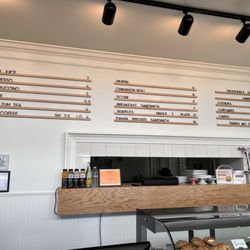 Nece's GF - I love the simple decor