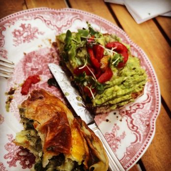 Cafe Vista - Roasted Pepper Avocado Toast and the Spinach Kale Pie - Cafes Near Me - Hoboken, New Jersey