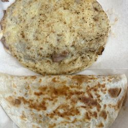 Boss Burrito - I ordered a simple Gordita and a simple quesadilla to try it out.