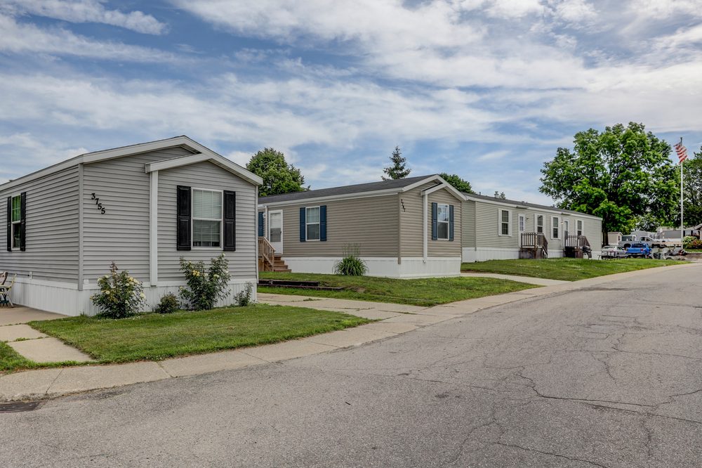 ALPINE MEADOWS 3800 Fruit Ridge Ave NW, Grand Rapids, Michigan