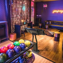 Frames Bowling Lounge - VIP Lounge