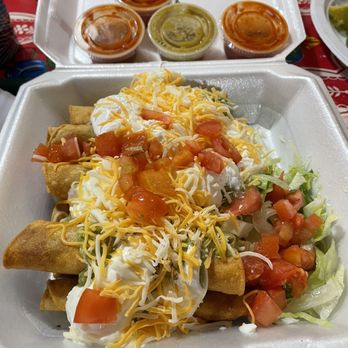 COLIMA’S - Updated July 2025 - 74 Photos & 96 Reviews - 3505 Summerhill ...