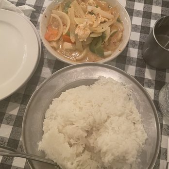EE-Sane Thai Cuisine - Thai Near Me - Milwaukee, Wisconsin