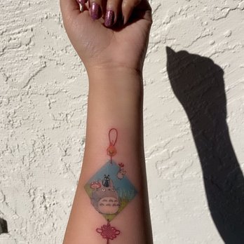 Paw Tattoo - Natural sunlight - Tattoo Near Me - San Mateo, California Paw Tattoo - Natural sunlight - Tattoo Near Me - San Mateo, California