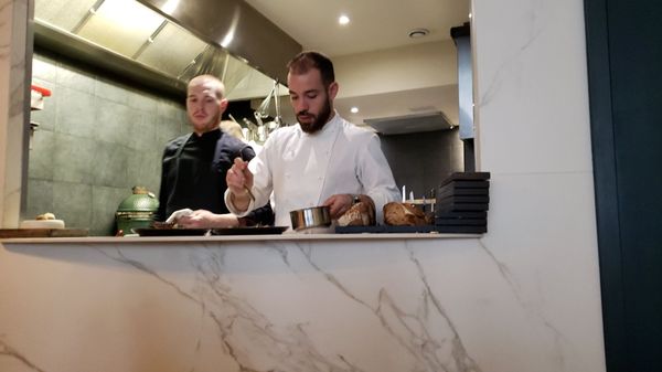 Restaurant H by null