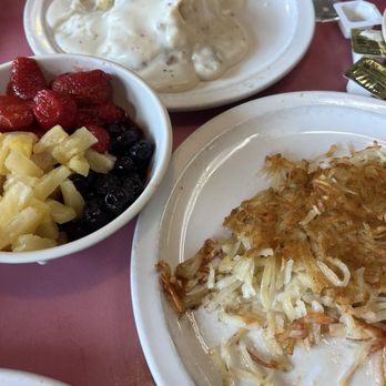 Wynn's Diner - A few sides. - Diners Near Me - Asheville, North Carolina Wynn's Diner - A few sides. - Diners Near Me - Asheville, North Carolina
