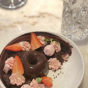 Paradiso - THIS DESSERT NEEDS TO BE ON PERMANENT MENU!!! - Bars Near Me - Dallas, Texas