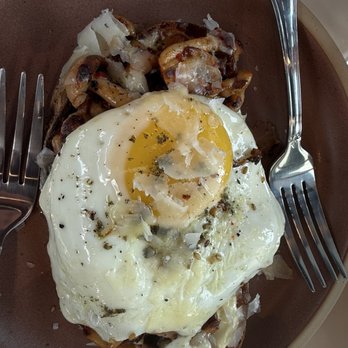 Sabine Cafe & Bar - Mushroom toast - Cafes Near Me - Bellevue, Washington Sabine Cafe & Bar - Mushroom toast - Cafes Near Me - Bellevue, Washington