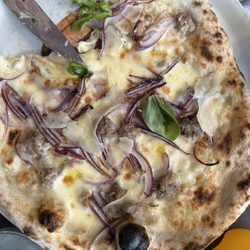 Qui - Pizza Michael (white pizza)